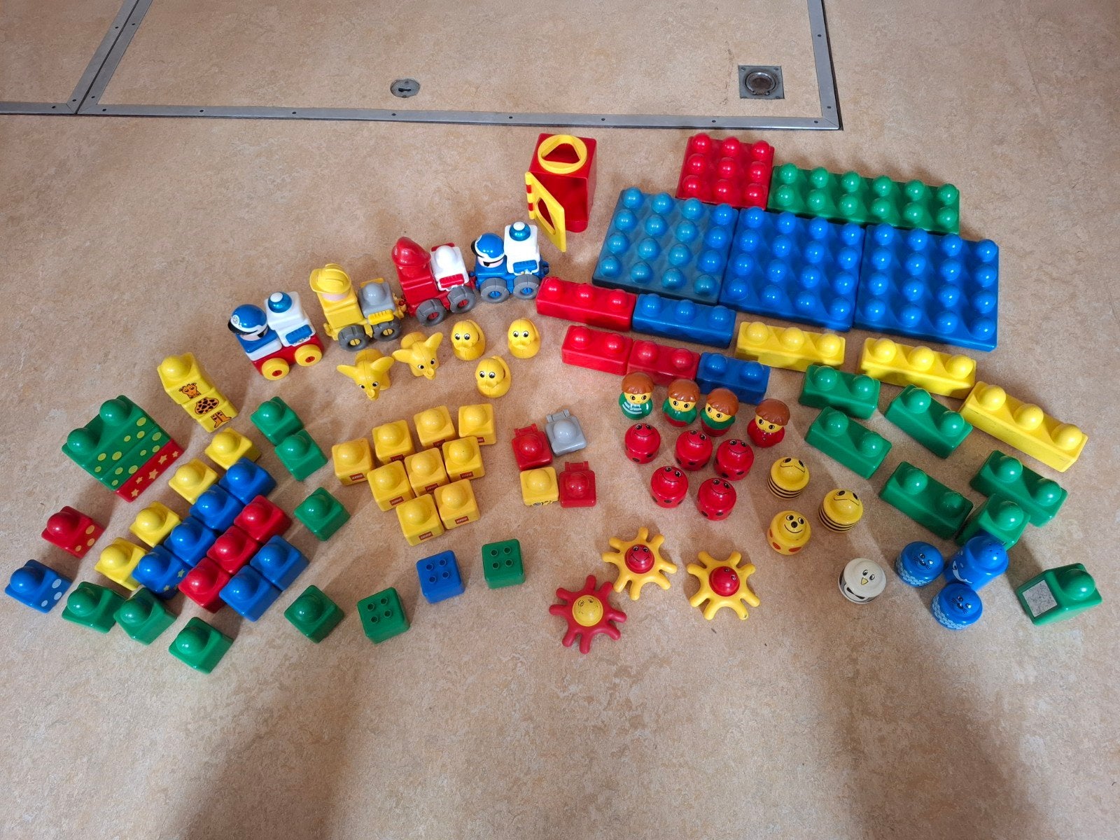 Grote batch Lego Primo Baby Lego vanaf 3 mnd., Ophalen, Gebruikt, Overige merken