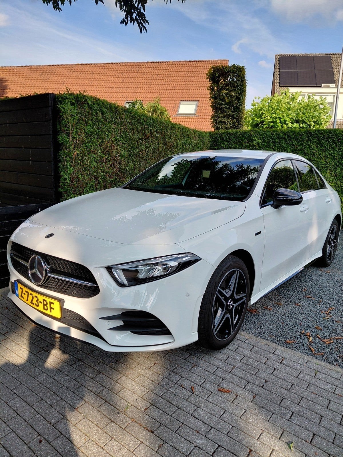 Mercedes-Benz A-Klasse A 250 e 218pk 8G-DCT 2021 Wit, Auto's, 160 pk, Wit, Plug-in hybride, 1600 kg