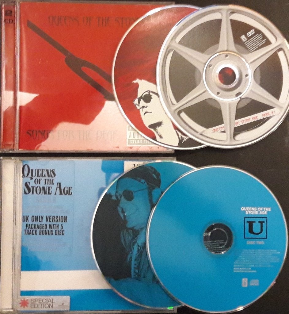 QUEENS OF THE STONE AGE - R & Deaf (2x Deluxe 2CD sets), Ophalen of Verzenden, Zo goed als nieuw, Poprock, Bonusmateriaal