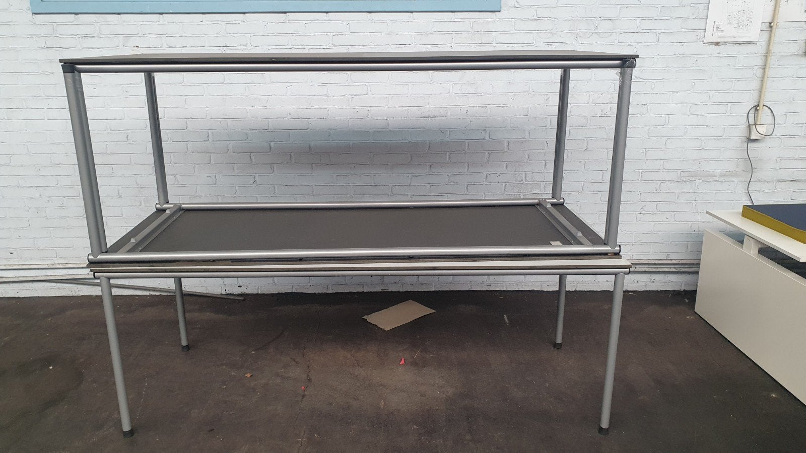 Ahrend werktafels 200x90cm trespa/ volkern blad 3x, Ophalen, 90 cm, Gebruikt, Metaal