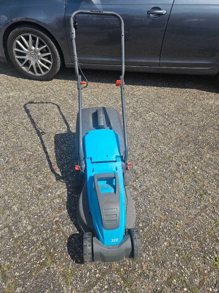 elektrische grasmaaier gardena 32E, Tuin en Terras, Grasmaaiers, Ophalen, Cirkelmaaier, Gebruikt, Elektrische grasmaaier