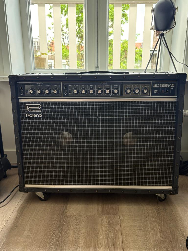 Roland Jazz Chorus 120, Muziek en Instrumenten, Versterkers | Bas en Gitaar, Ophalen, Gebruikt, Gitaar, 50 tot 100 watt