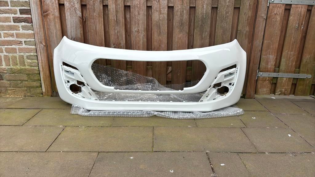 Voorbumper (NIEUW) peugeot 107 KWD 2013-2014, Auto-onderdelen, Voor, Nieuw, Ophalen of Verzenden, Bumper