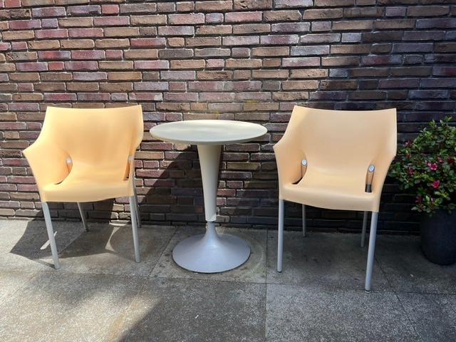 Kartell Dr. Na en Dr. No, Kunststof, Gebruikt, Bijzettafel, Tuinset