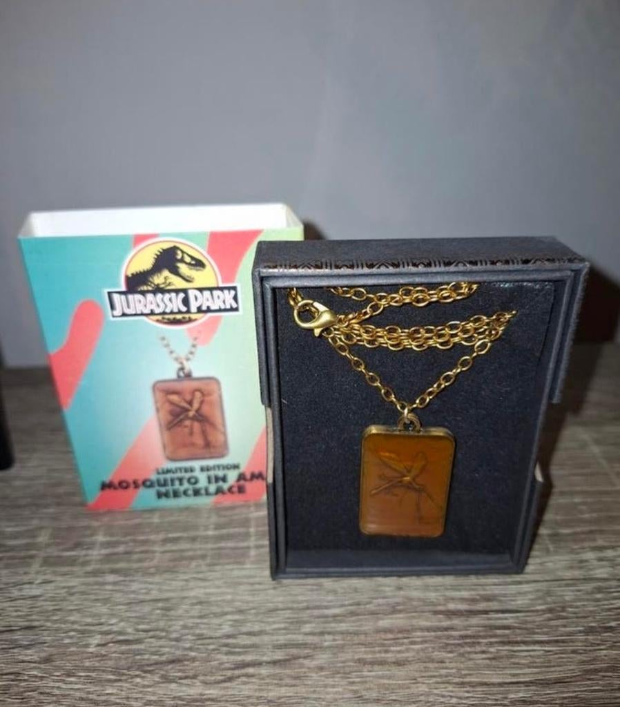 Fanattik jurassic amber ketting, Ophalen of Verzenden, Zo goed als nieuw