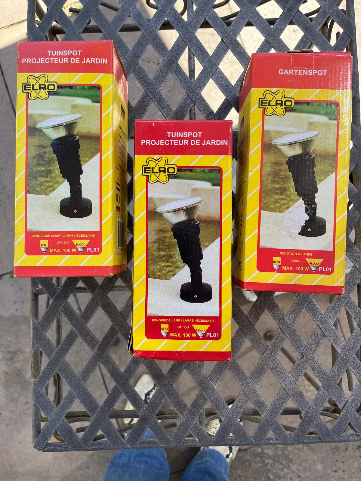 Tuinspots (3 stuks) nieuw in doos - ook per stuk, Ophalen, Kunststof, Nieuw, Netvoeding