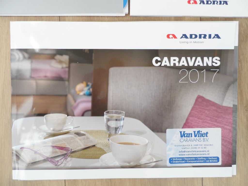 Folder Adria 2017, Ophalen of Verzenden, Zo goed als nieuw