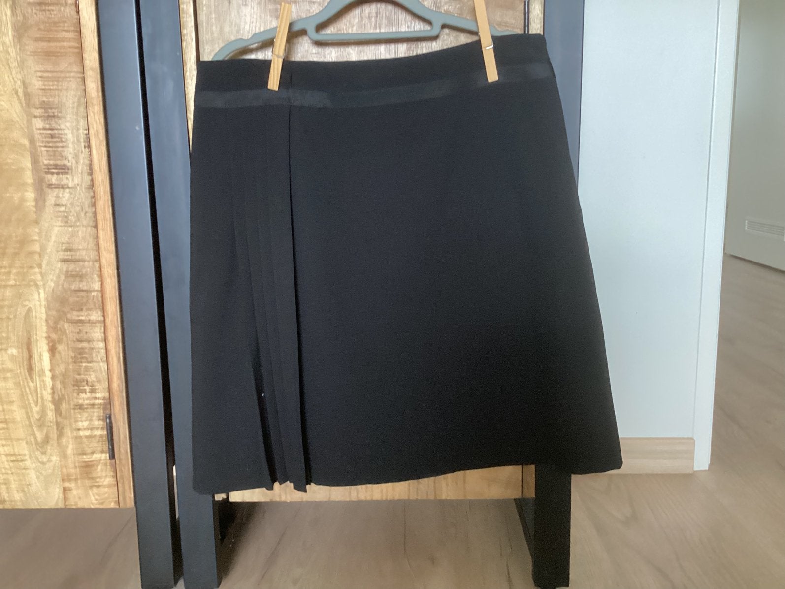 Zwart rokje maat 42, Kleding | Dames, Zwart, Maat 42/44 (L), Ophalen of Verzenden, Zo goed als nieuw
