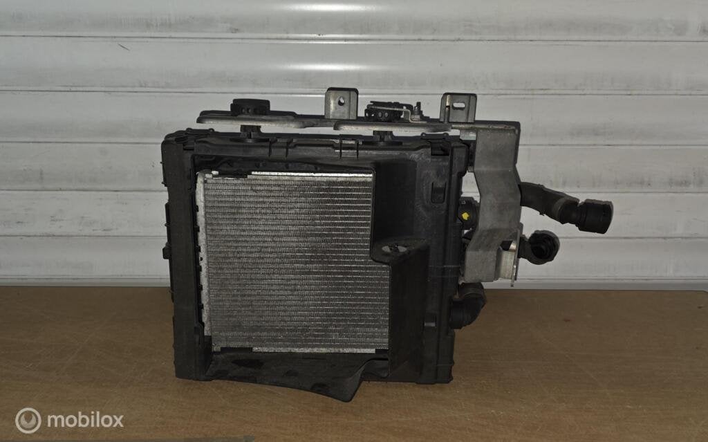Mercedes E63 AM Radiateur links waterkoeler W213, Gebruikt, Ophalen of Verzenden