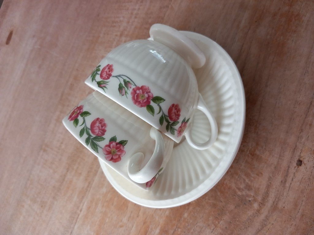 Wedgwood Rosalind kop en schotel, Ophalen, Overige materialen, Gebruikt, Vintage