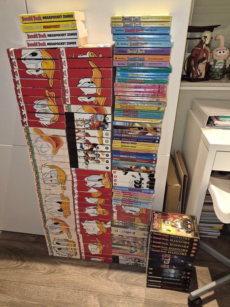 Grote collectie Donald Duck stripboeken en specials, Boeken, Stripboeken, Meerdere stripboeken, Ophalen of Verzenden, Gelezen