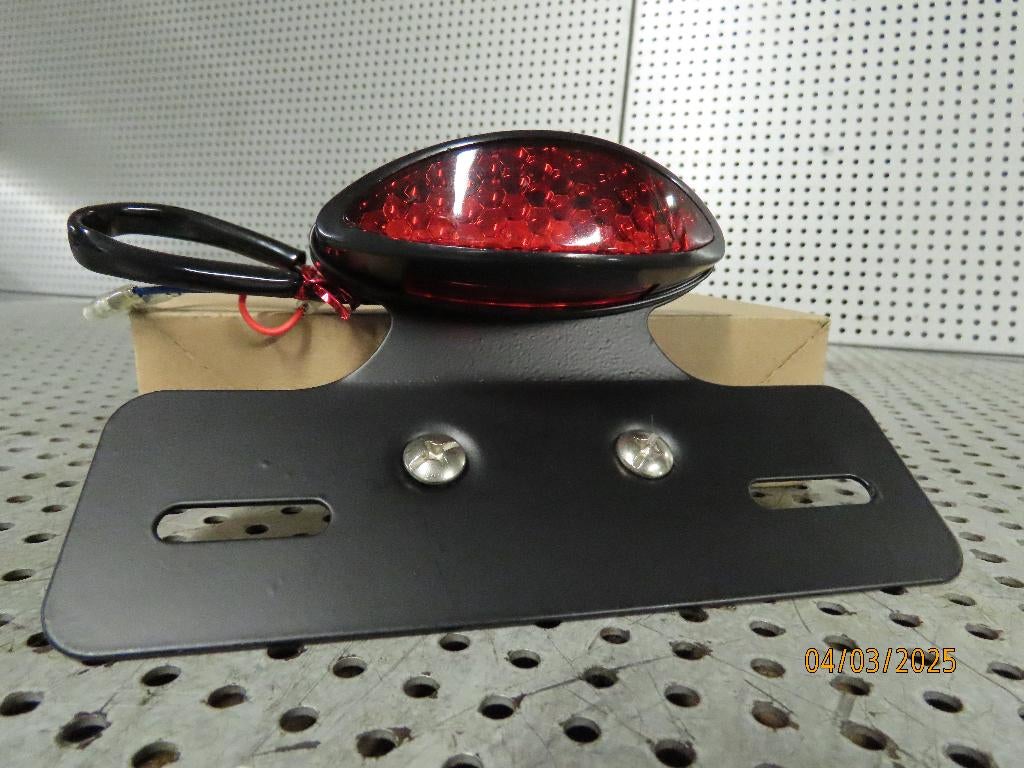 Cat-eye Achterlicht LED Rearlight + kentekenhouder Nieuw!, Nieuw, Ophalen of Verzenden, MOTOLUX
