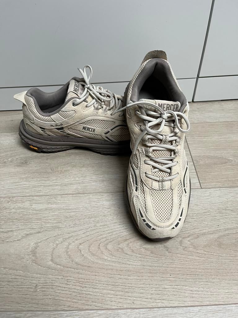 Mercer Amsterdam sneakers - Zo goed als nieuw, Ophalen of Verzenden, Zo goed als nieuw, Beige, Sneakers of Gympen
