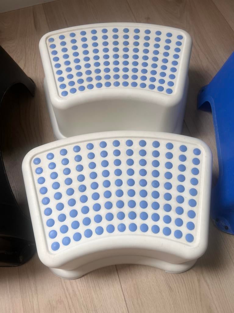 Twee Handige IKEA step stoel, ideaal voor kinderen, Ophalen of Verzenden, Gebruikt
