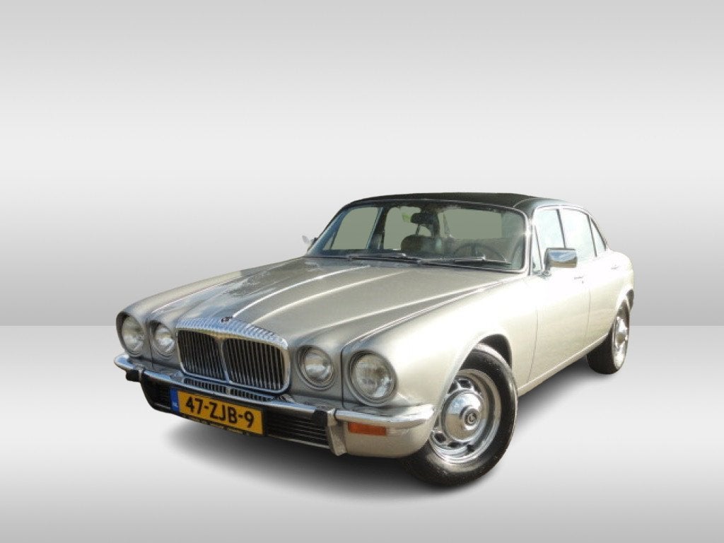 Daimler Double-Six ., Auto's, Achterwielaandrijving, 254 pk, Leder, 5343 cc