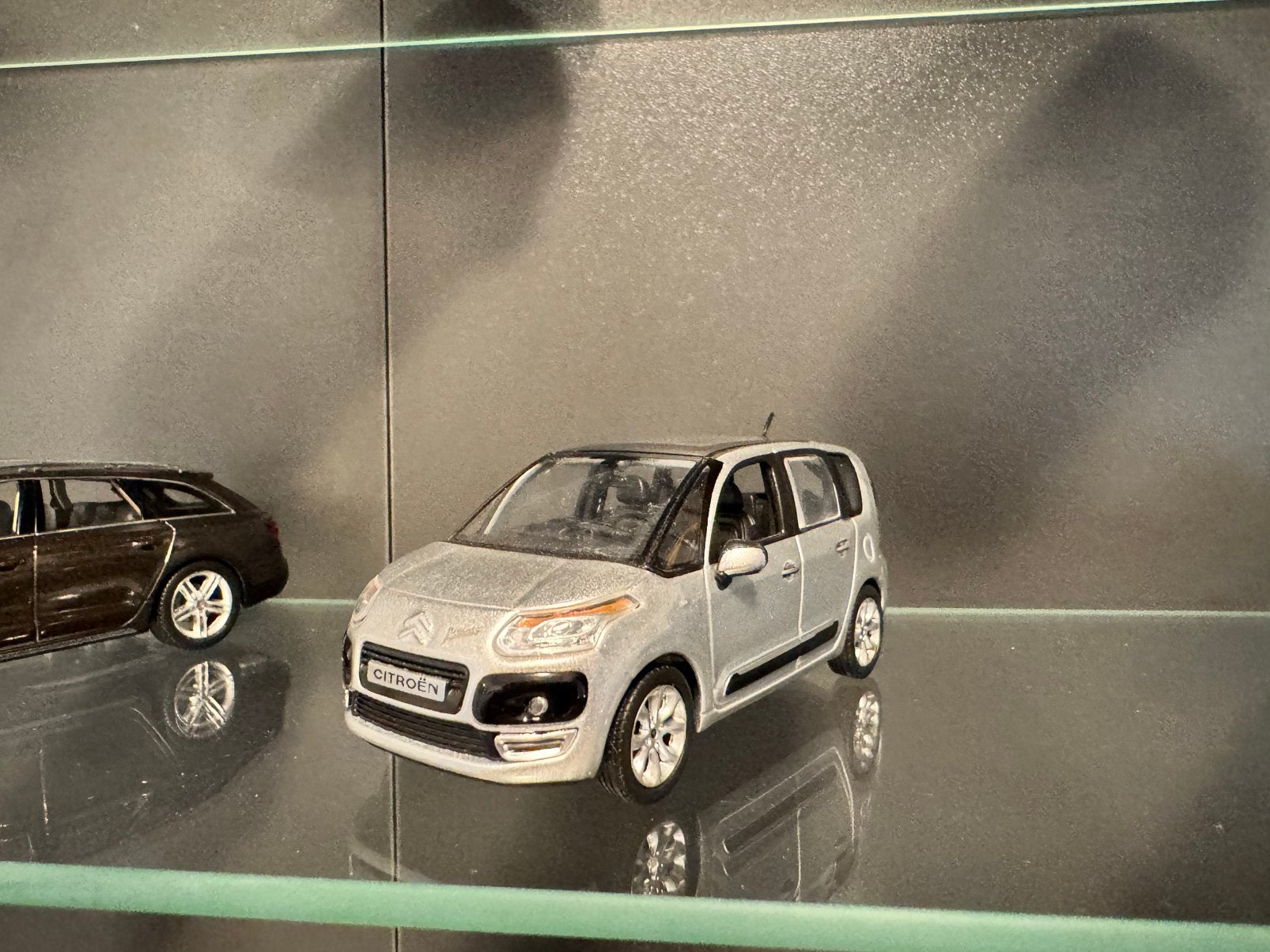 Citroën C3 Picasso 2008 Zilvergrijs Norev 1:43, Ophalen of Verzenden, Zo goed als nieuw, Auto, Norev