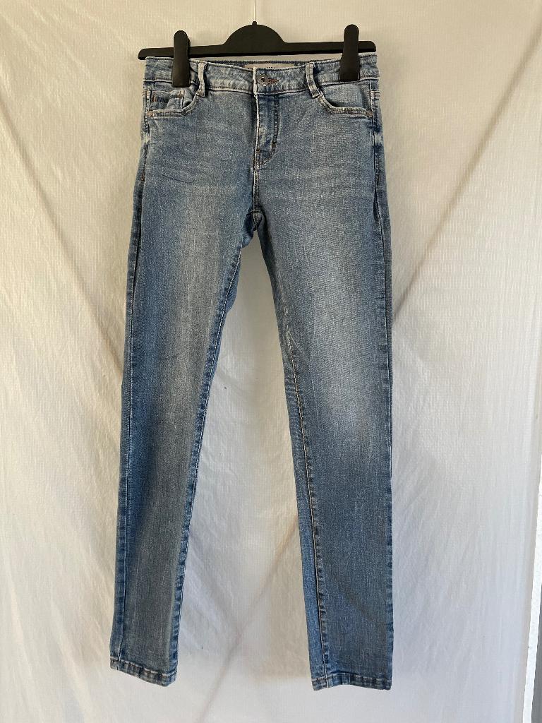 Blauwe super skinny jeans Clockhouse C&A maat 36 stretch, Blauw, Ophalen of Verzenden, Zo goed als nieuw, W28 - W29 (confectie 36)