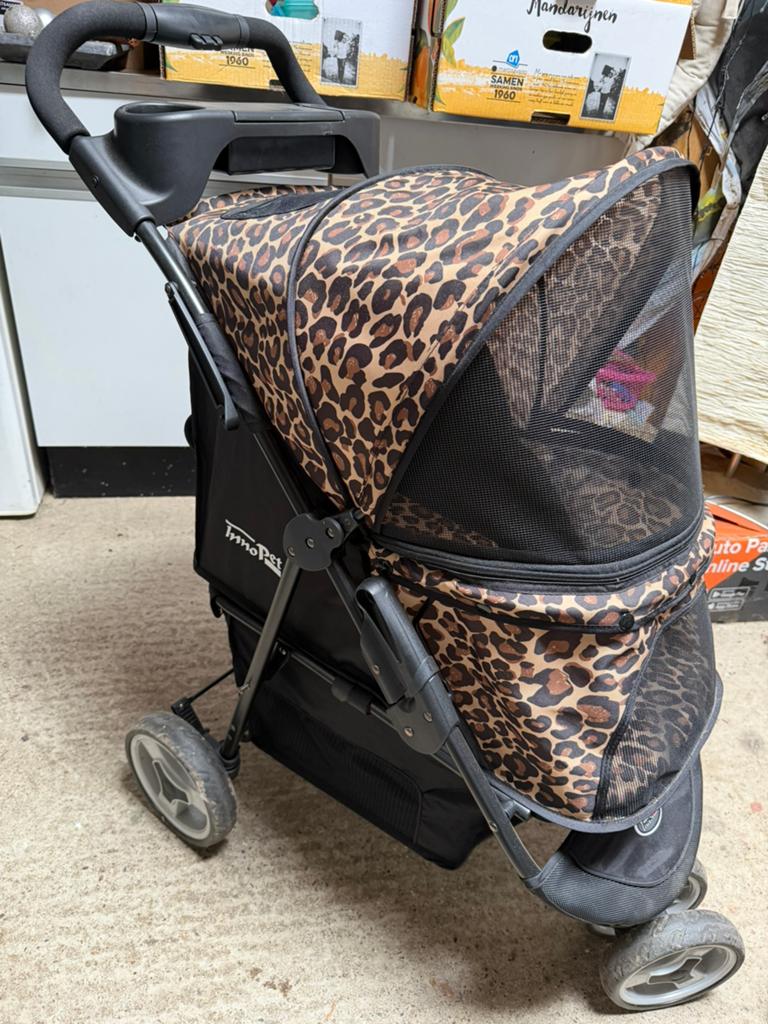 Honden buggy, Dieren en Toebehoren, Honden-accessoires, Ophalen of Verzenden, Zo goed als nieuw