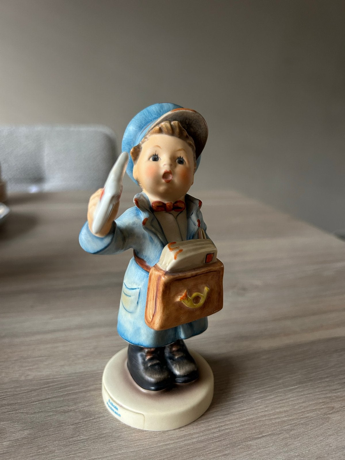 Hummel beeldje Postbode Goebel 119/0, Ophalen of Verzenden, Zo goed als nieuw, Hummel
