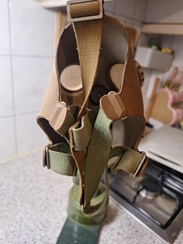 Gasmasker WO2, Verzamelen, Militaria | Tweede Wereldoorlog, Verzenden
