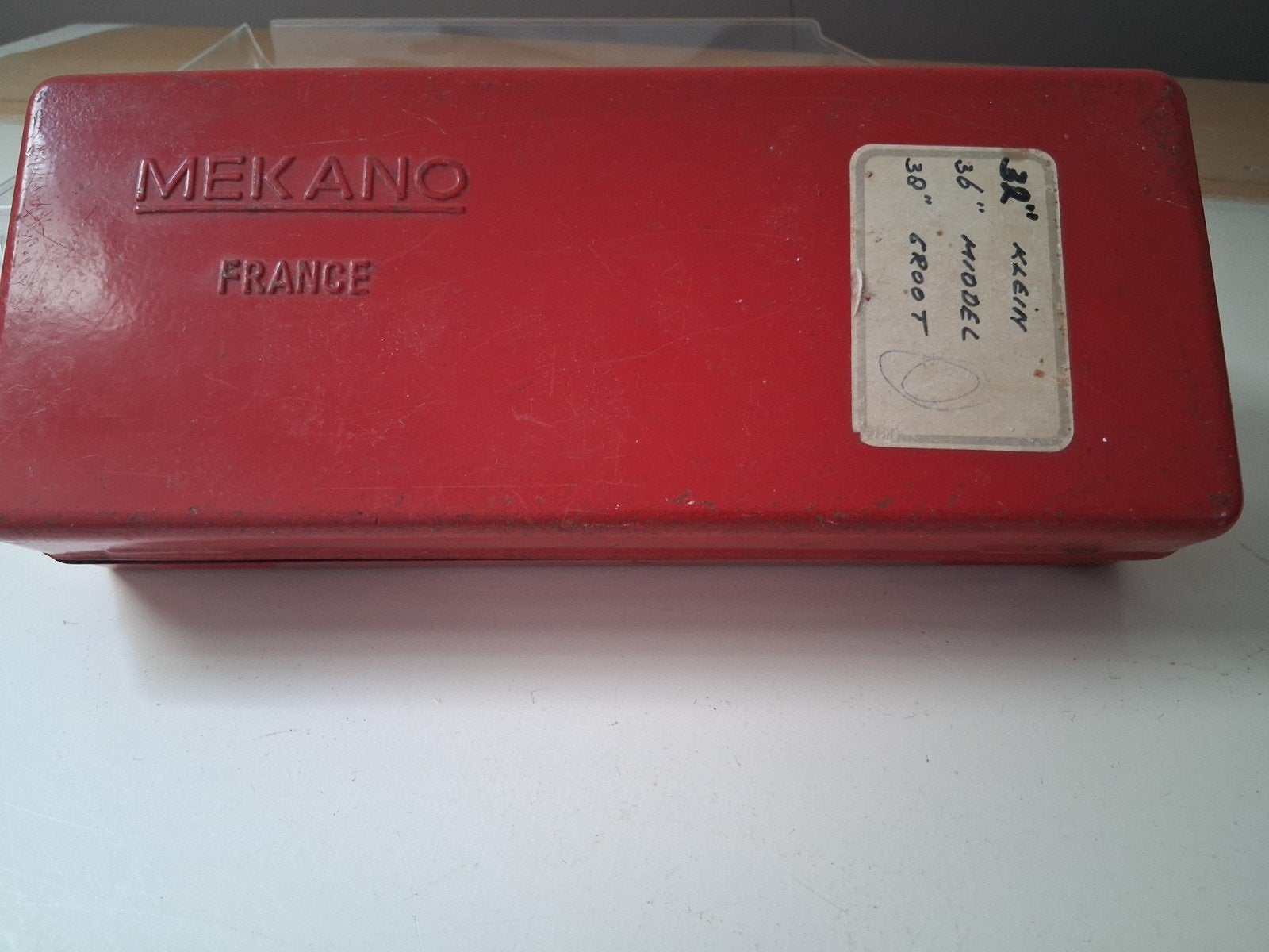 Complete set Mekano Stansen in rode metalen doos, Ophalen, Gebruikt, Snijgereedschap, Overige merken