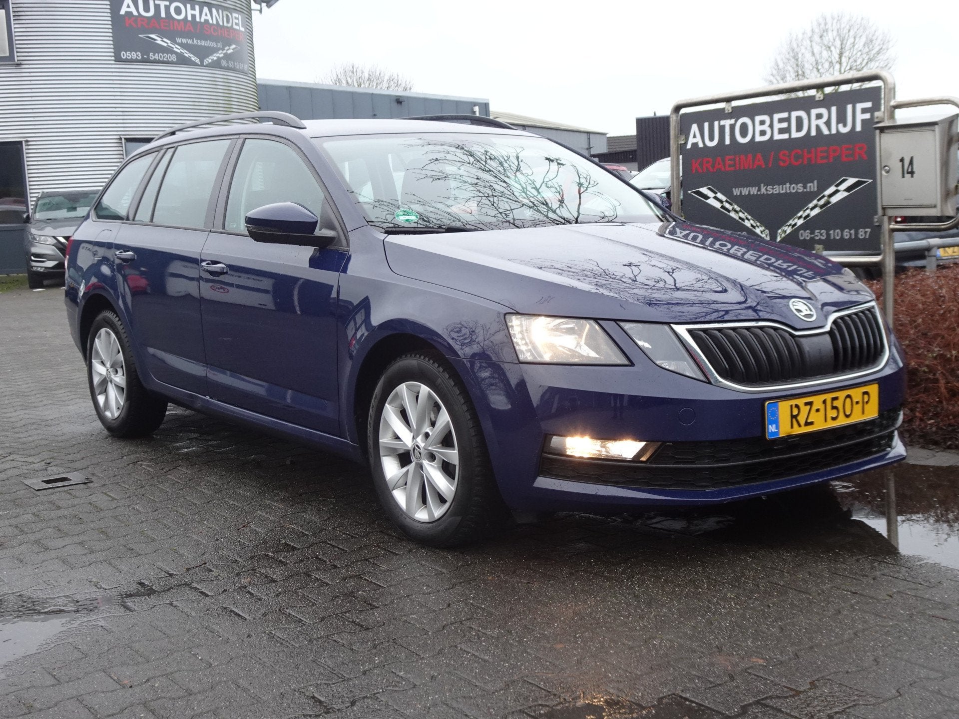 Skoda Octavia Combi TSI 116PK Ambition Business (bj 2018), Auto's, Gebruikt, Blauw, Origineel Nederlands, Handgeschakeld