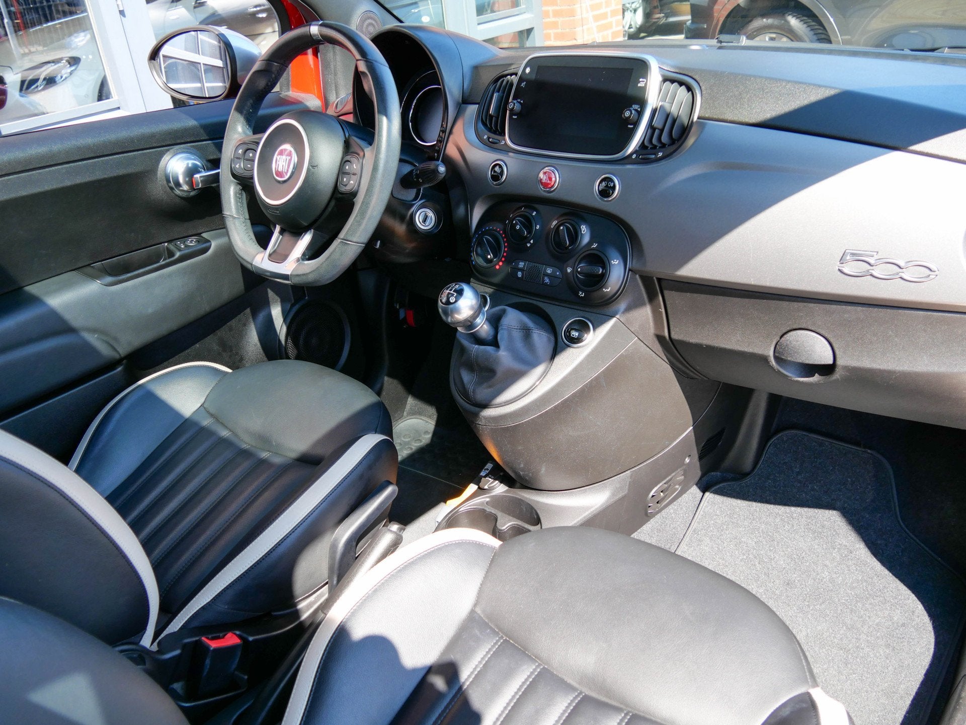 Fiat 500 0.9 TwinAir Turbo Rockstar | PANODAK | LEDER | NAVI, Voorwielaandrijving, 12 maanden, Origineel Nederlands, Bedrijf