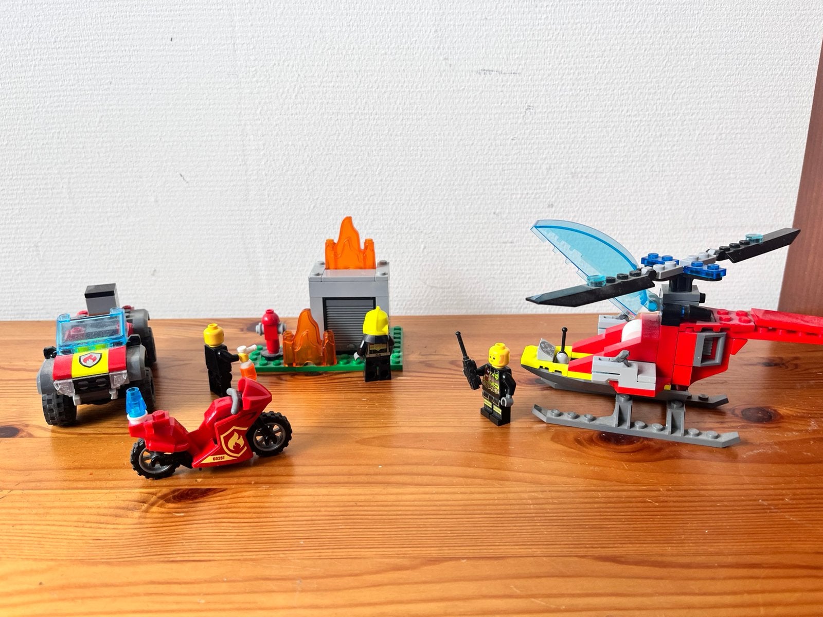 Brandweer Lego set met helikopter, Ophalen, Inclusief extra onderdelen, City, MOC (eigen creatie)
