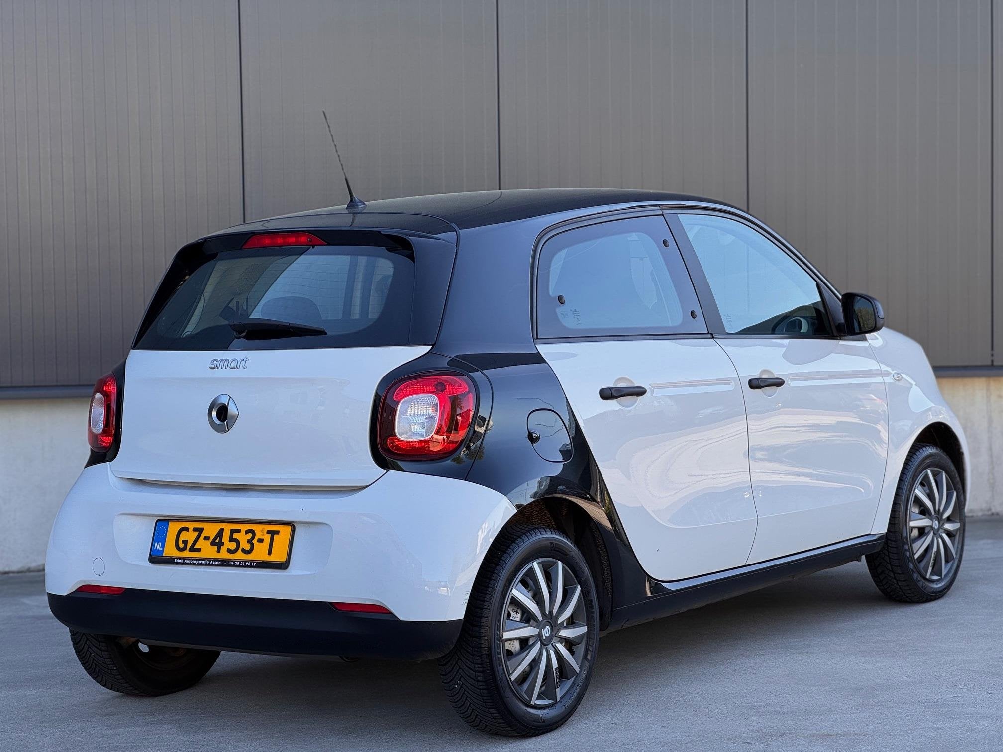 smart forfour 1.0 Pure / Cruisecontrol / Elec.ramen, Auto's, Gebruikt, 4 stoelen, Wit, Origineel Nederlands