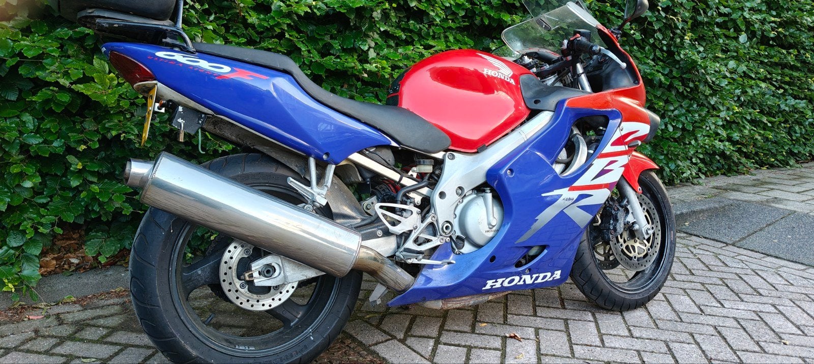Honda CBR 600 F2