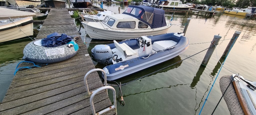 Gommonautica sp. 4.30 M RIB met Honda 50 PK buitenboordmotor, Watersport en Boten, 4 m, Peddels, Zo goed als nieuw, 2 m