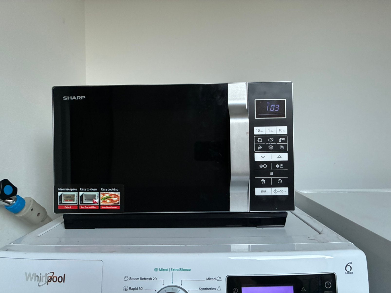 Zo goed als Nieuw Luxe Sharp Magnetron 900W, Sharp, Ophalen of Verzenden, Draaiplateau, Sharp