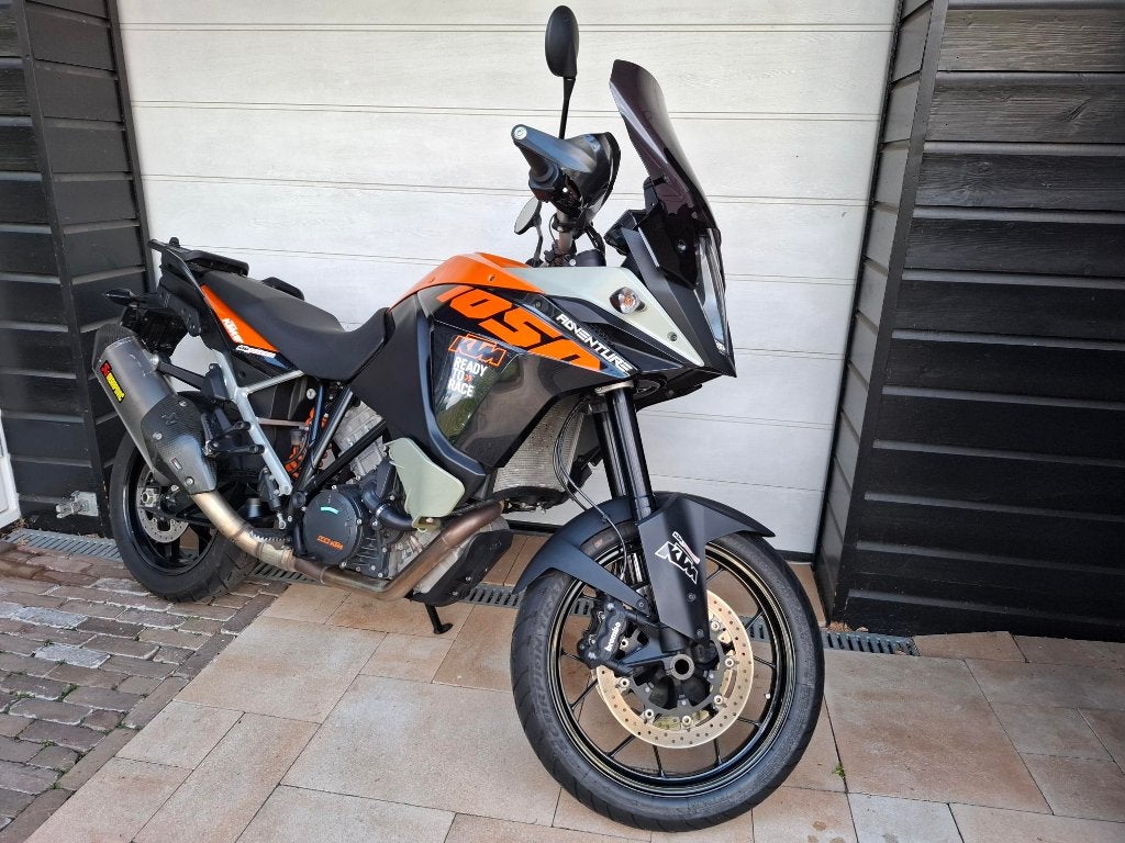 KTM Adventure 1050 Akrapovic, 2 cilinders, Motorrijbewijs A, Gebruikt, Particulier