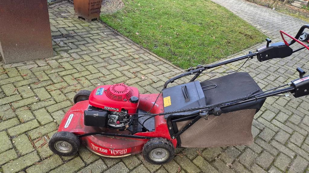 grasmaaiers 2 stuks, Ophalen, Gebruikt, 50 cm of meer, Benzine-grasmaaier