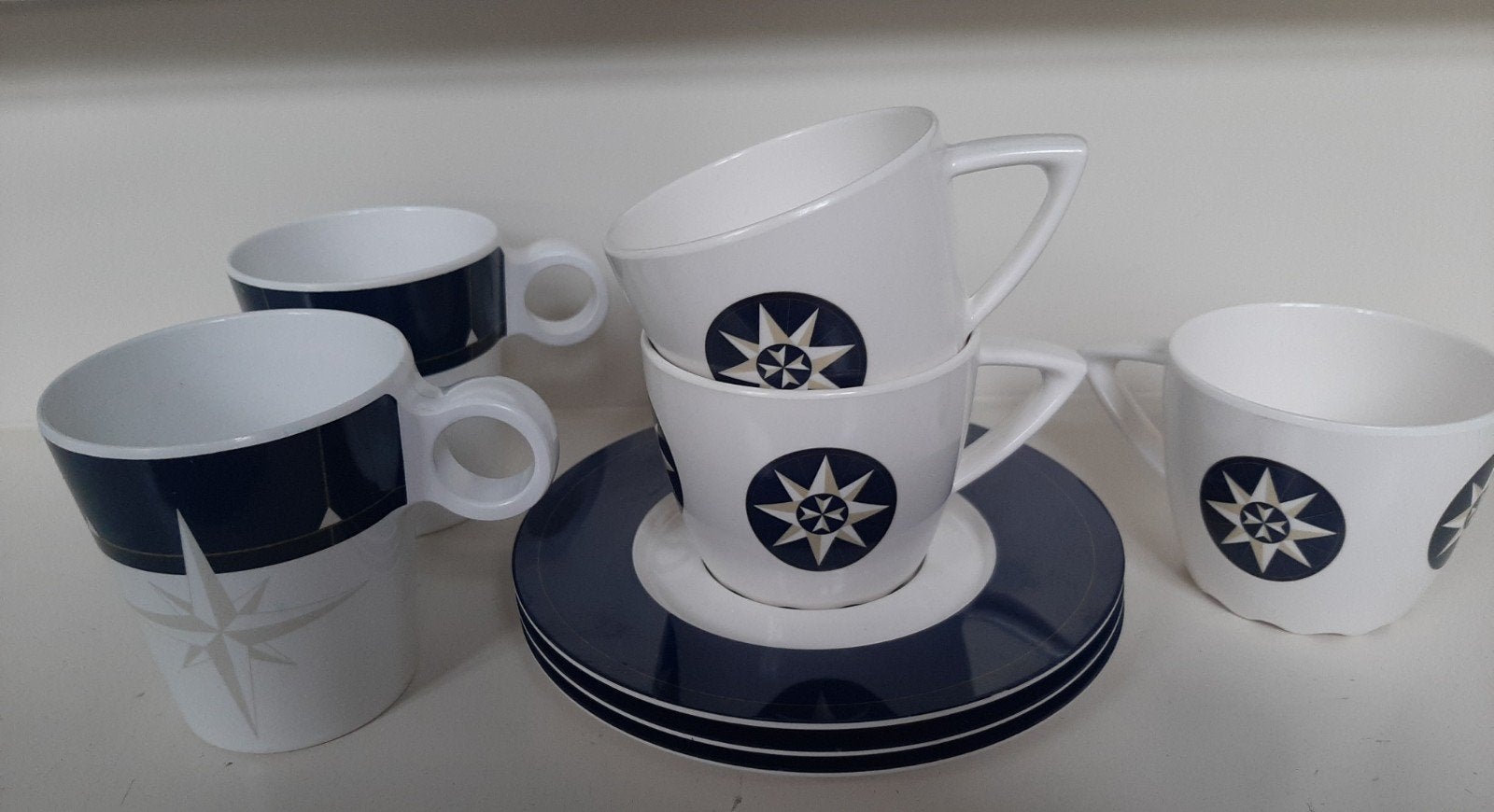 Mepal 2 mokken en 3 kop met schotel izgst, Ophalen of Verzenden