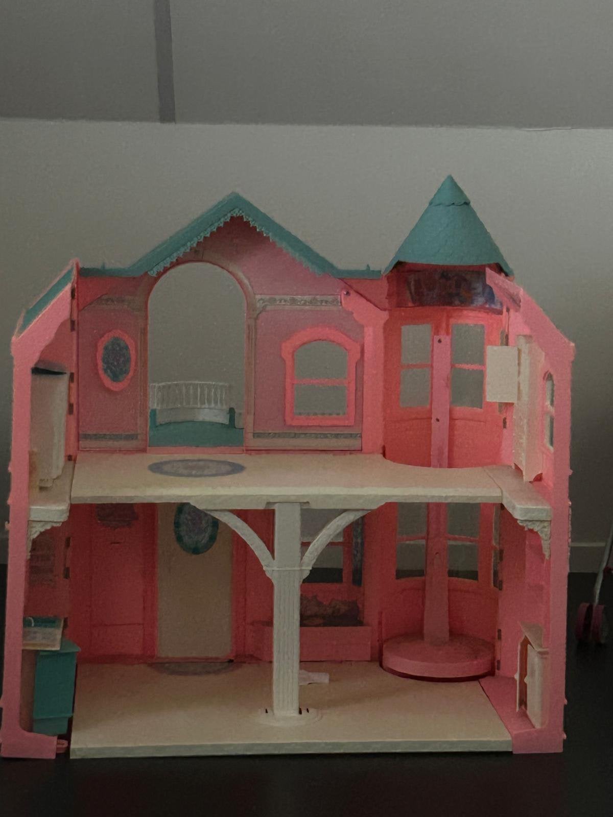 Foto 3 van Vintage Barbie Victorian Dreamhouse 1995 Mattel met lift