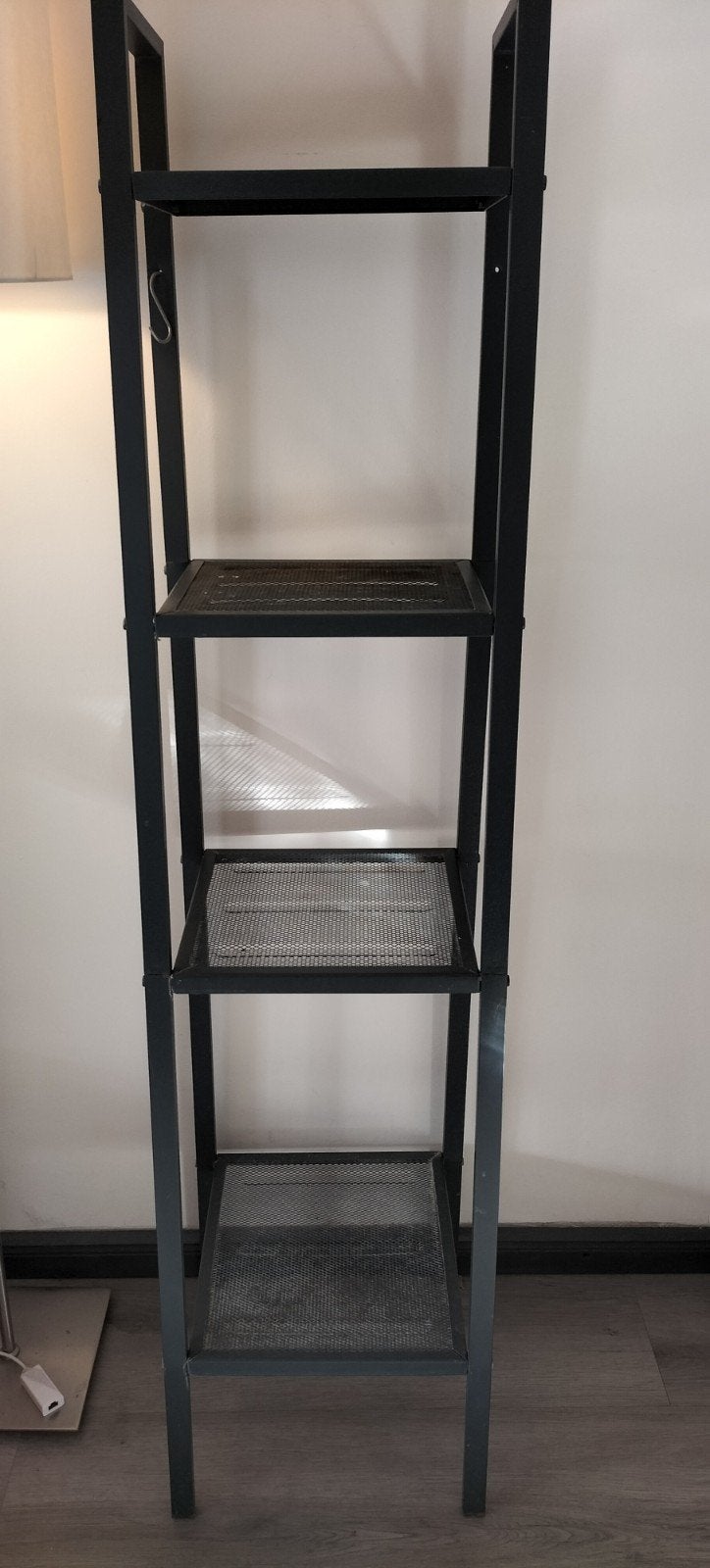 Set van 2 zwarte metalen rekken - industrieel design, Huis en Inrichting, Ophalen, Gebruikt