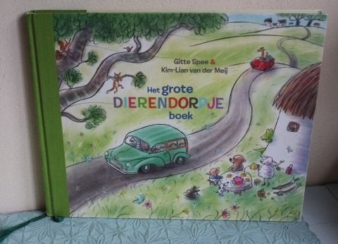 Het grote dierendorpje boek, Ophalen of Verzenden, Gelezen, Gitte Spee, Fictie algemeen