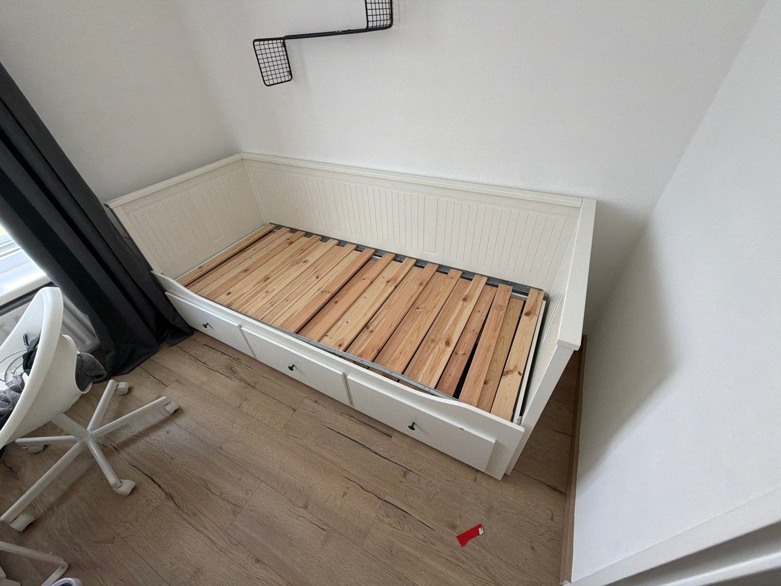 IKEA Hemnes bedbank met 3 lades - Wit, Huis en Inrichting, Slaapkamer | Bedden, Gebruikt, Eenpersoons, Wit, Ophalen of Verzenden