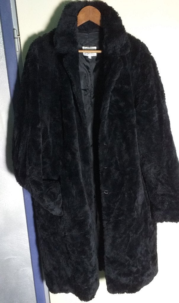 heerlijke fluffy nepBONTJAS maat 46, Ophalen of Verzenden, Gedragen, Maat 46/48 (XL) of groter, Zwart