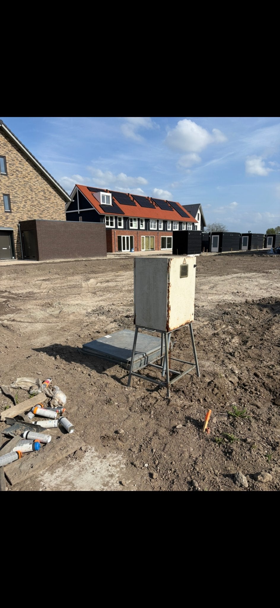 Bouwstroomkast 2x40A en bouwwaterput, Ophalen