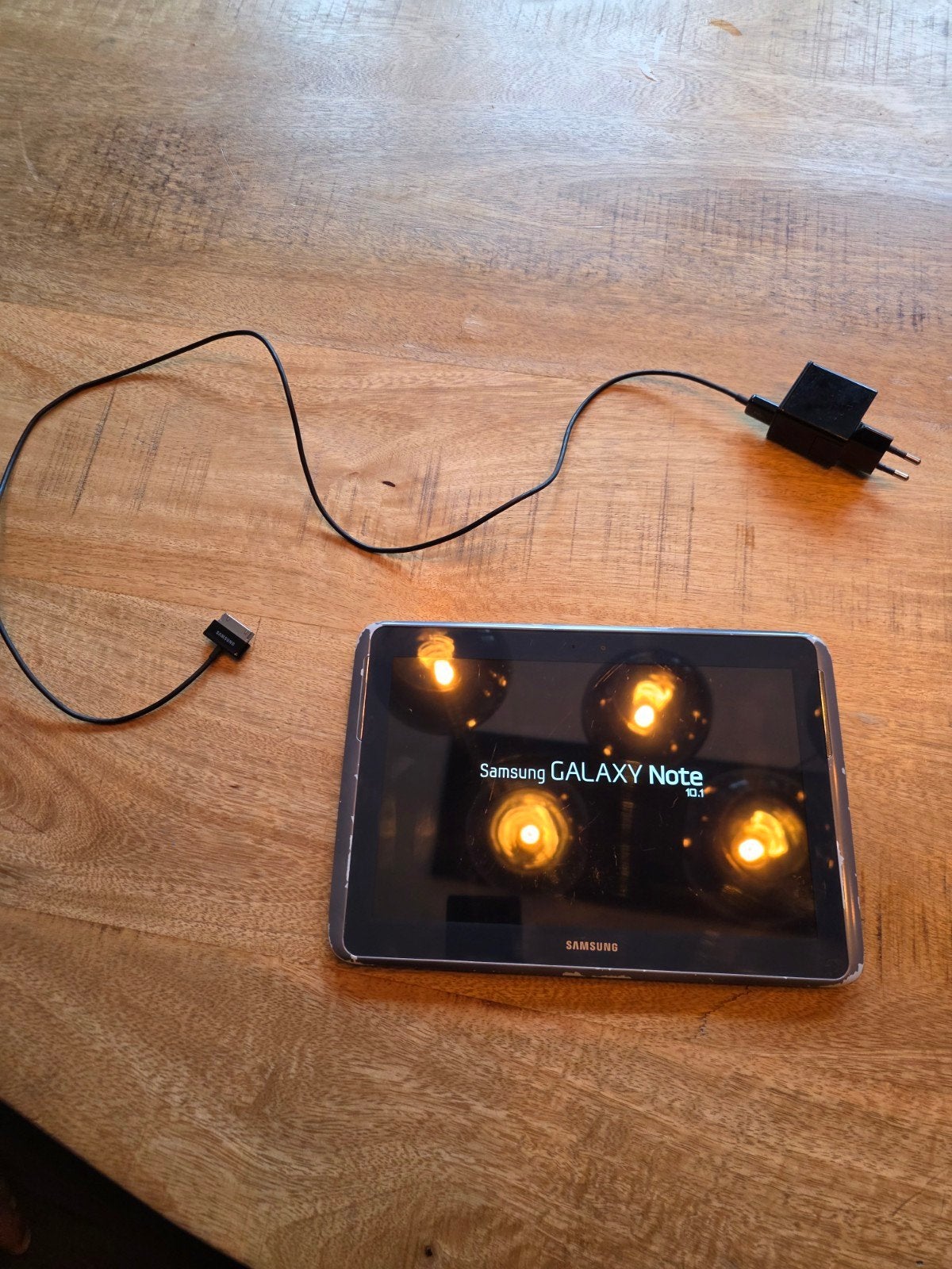 Samsung Galaxy Note 10.1 tablet met oplader, Computers en Software, 10 inch, Gebruikt, Galaxy Note 10.1, Ophalen of Verzenden