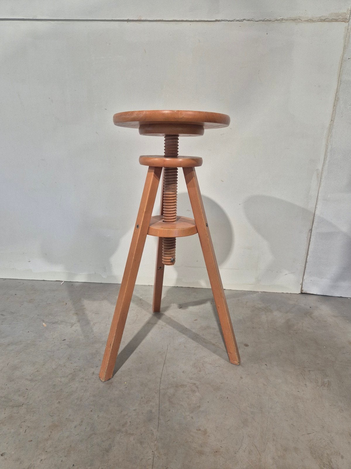 Vitage houten atelier kruk, Huis en Inrichting, Krukjes, Onbekend, Ophalen of Verzenden, Onbekend, Onbekend
