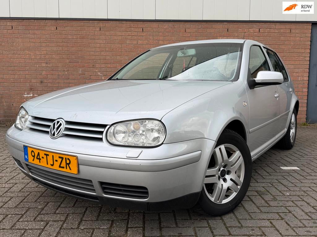 Volkswagen Golf 1.6-16V Highline CLIMATE/STOELVERWARMING !, Voorwielaandrijving, 15 km/l, Gebruikt, Stoelverwarming