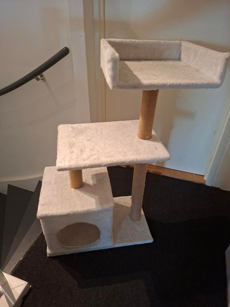 Krabpaal voor kittens of kleine katten., Ophalen, Gebruikt, Krabpaal