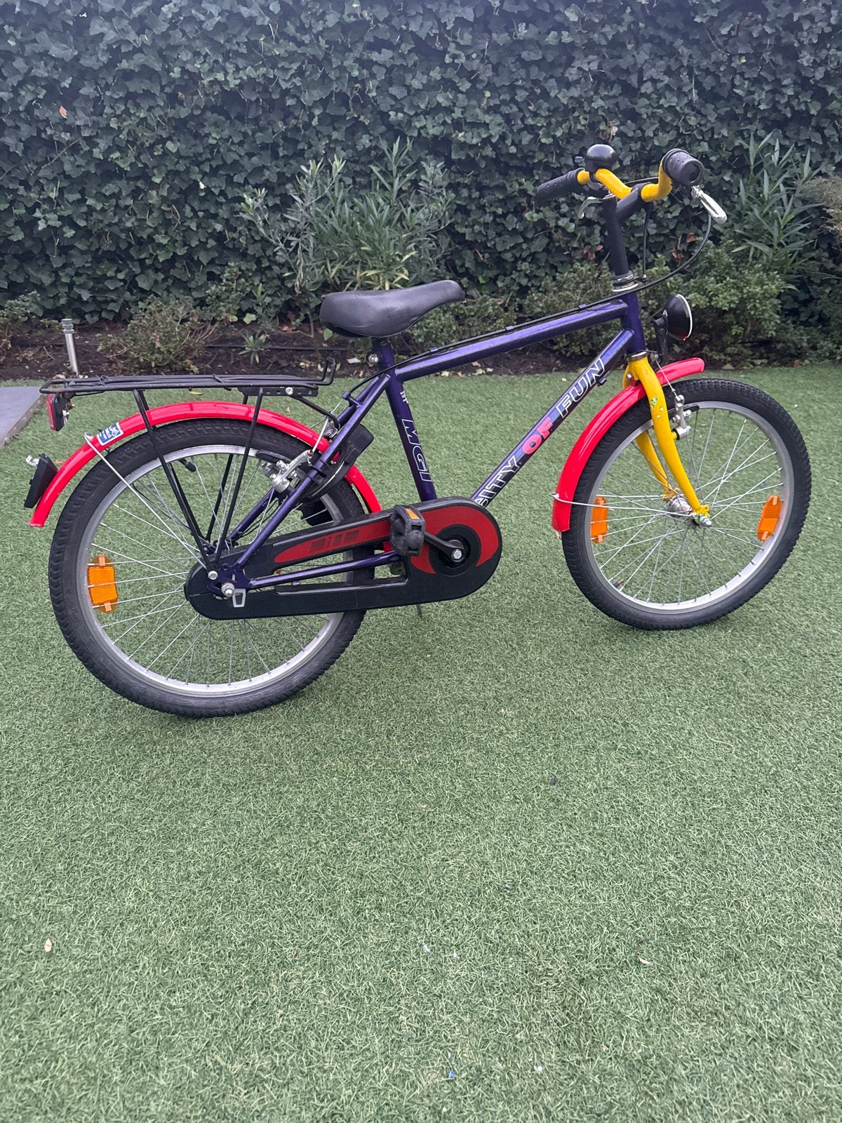 MGI City Of Fun Kinderfiets - 20 inch, Fietsen en Brommers, Ophalen of Verzenden, Zo goed als nieuw, Velgrem, 20 inch of meer