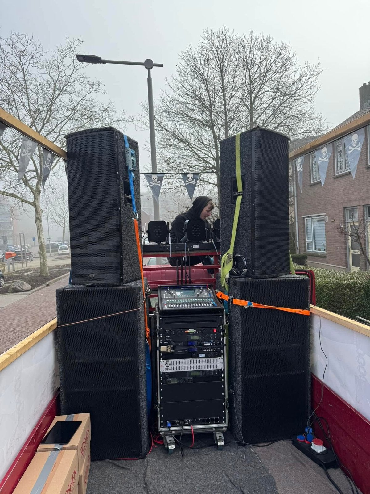 Pekelbassen citronix & dynacord c25-2 toppen, Zo goed als nieuw, 120 watt of meer, Front, Rear of Stereo speakers, Ophalen