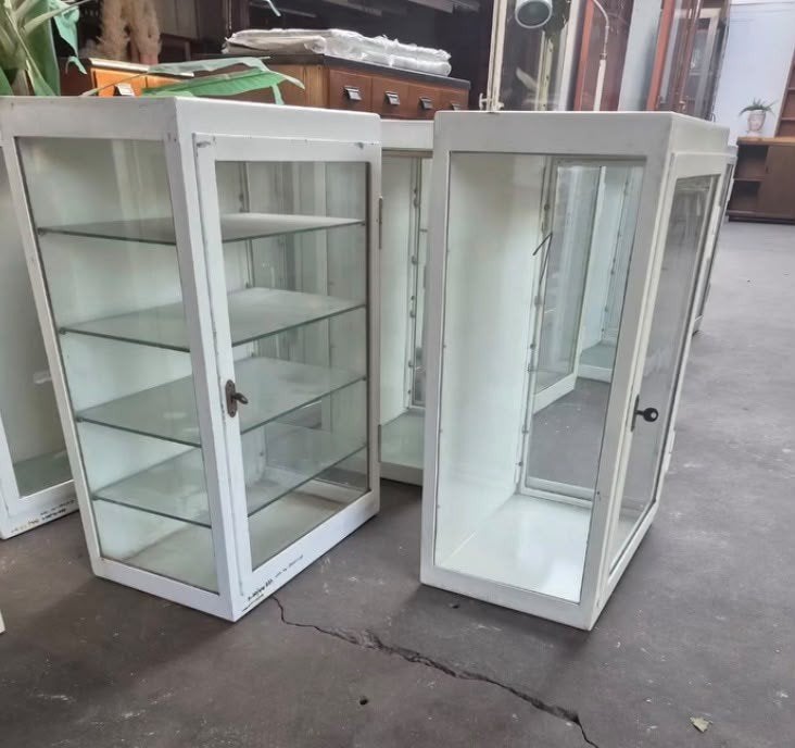Vintage metalen vitrinekast | apothekerskast | - hangmodel, Ophalen