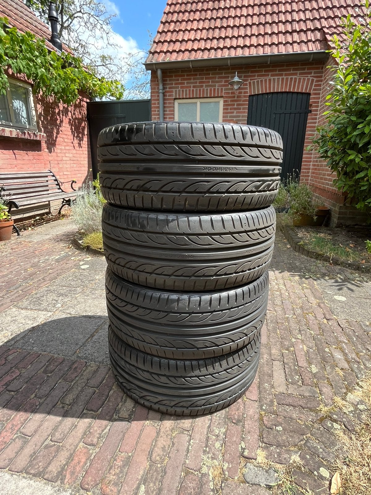 215/35 ZR18 84Y (7 mm) Hankook Ventus V12 evo2 bandenset, Ophalen, 18 inch, Band(en), Personenwagen
