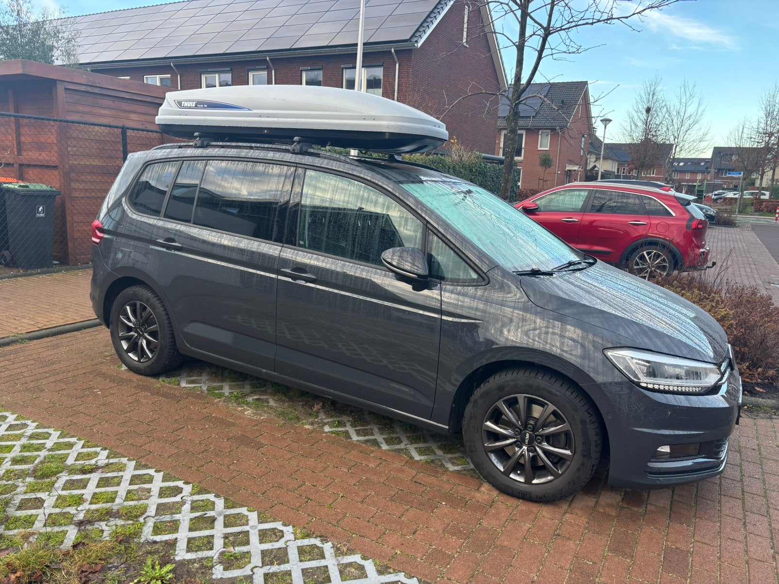 Huur huren: dakbox Thule Pacific 200 500 700 incl dragers, Auto diversen, Dakkoffers, Ophalen